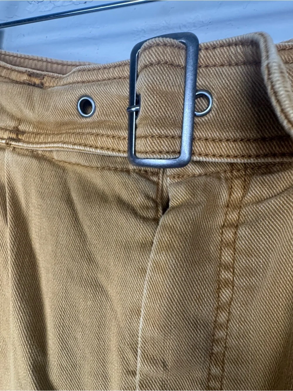 Free People High-Waist Belted Khaki Tan chunky Belt Cut off Shorts darts Size 6